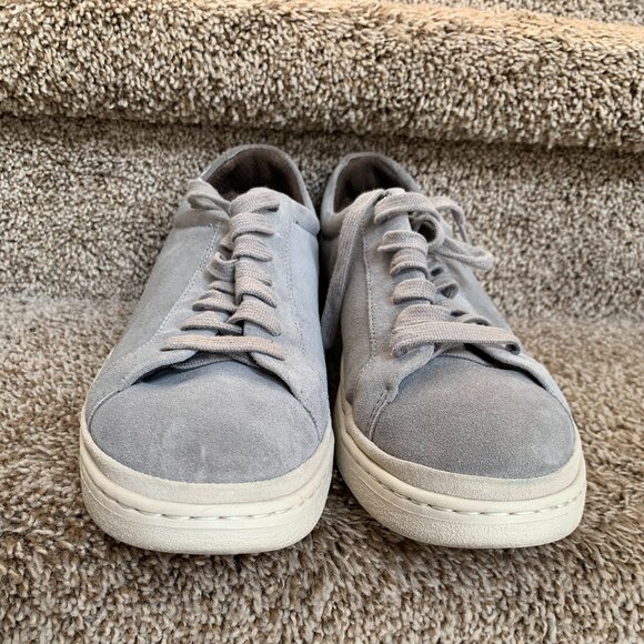 Ugg Men\'s 1020133 Cali Low Grey Suede Lace-up Shoes. main image 13